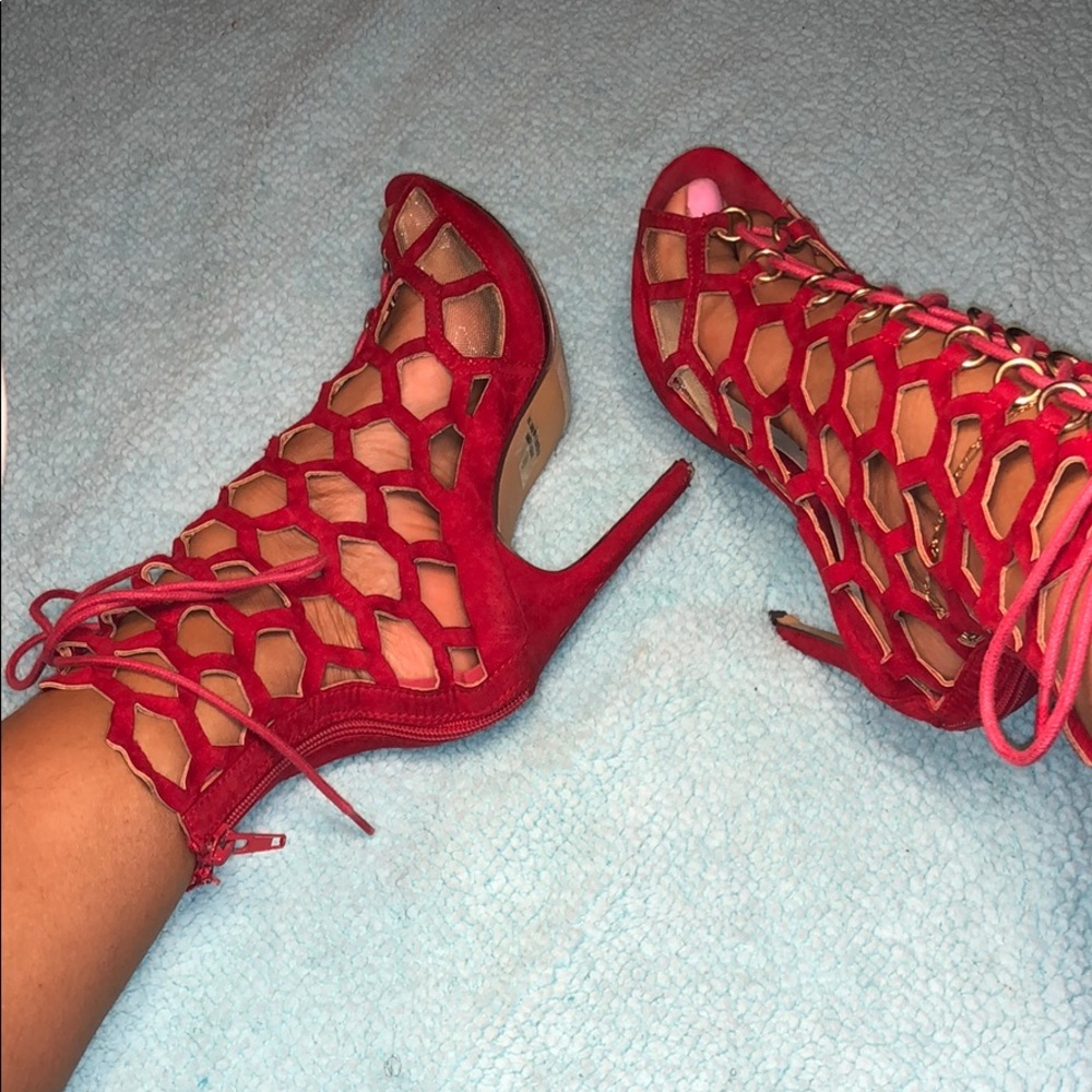 Women’s red sexy lace heels